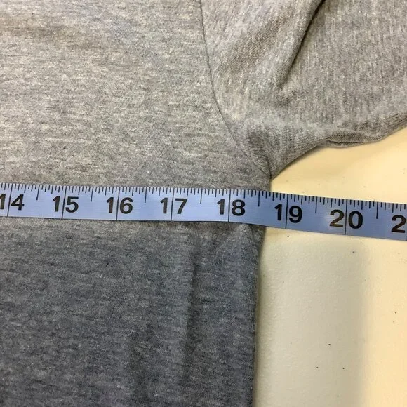 Vtg 2005 Gretchen Wilson Tour T-Shirt Medium Made in USA Standard American Y2K - Picture 3 of 10